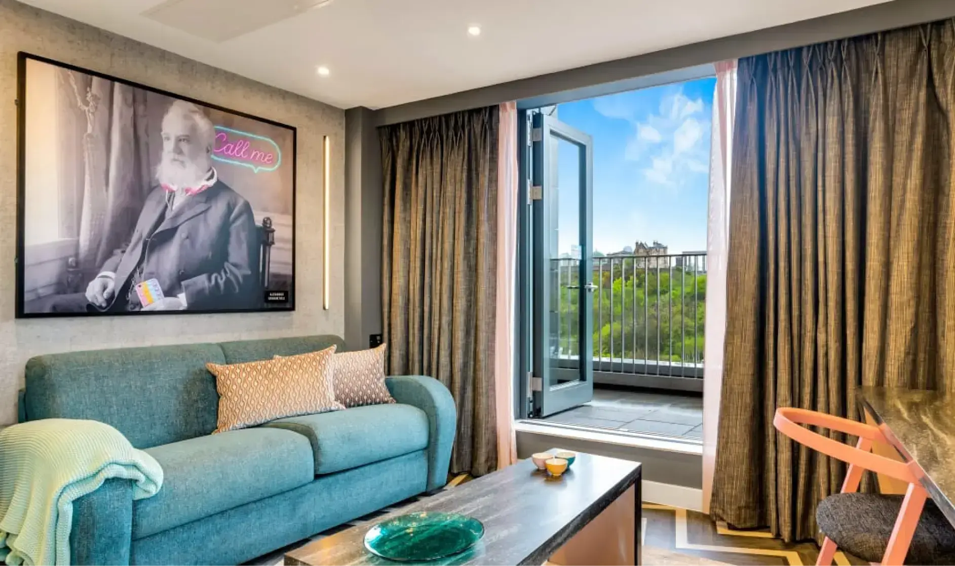 RMS Pay's intuitive features create efficient, seamless guest experiences.